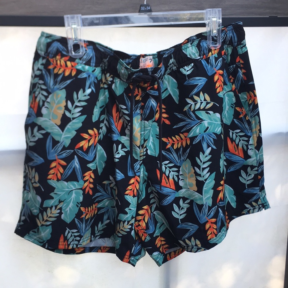 New J. Crew Men’s Tropical Print 6” Swim Trunk Shorts